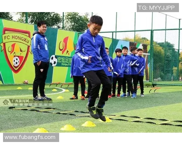 科学足球训练:提升团队配合的创新方法与实战技巧分享 科学足球训练:提升团队配合的创新方法与实战技巧分享